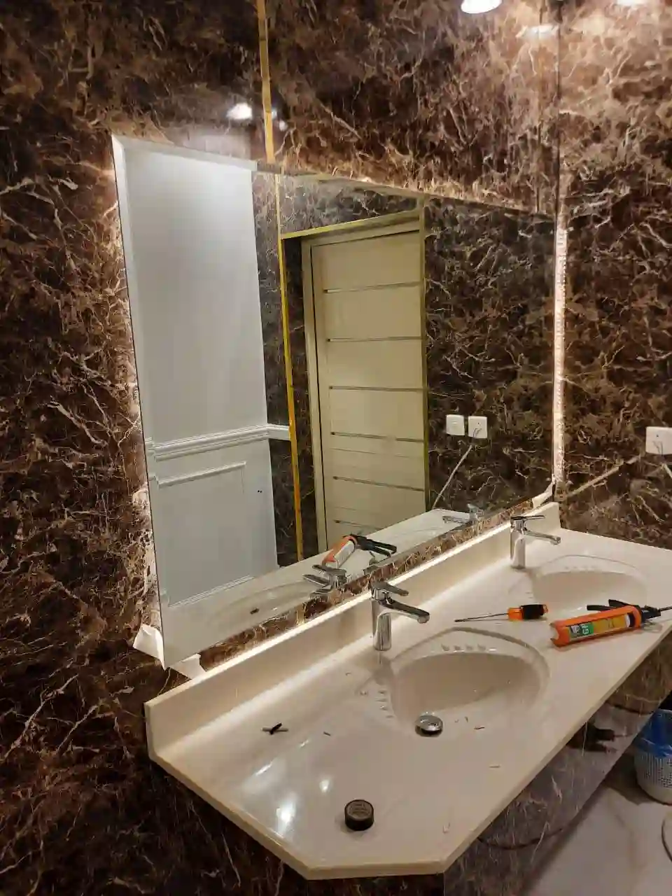 مرايا ديكورية